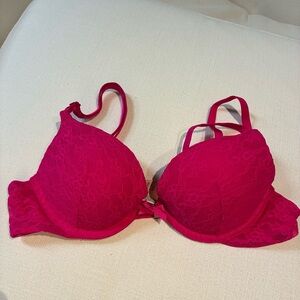 *NWT* Victoria’s Secret 34A Dream Angels Lined Push-Up Bra ✨